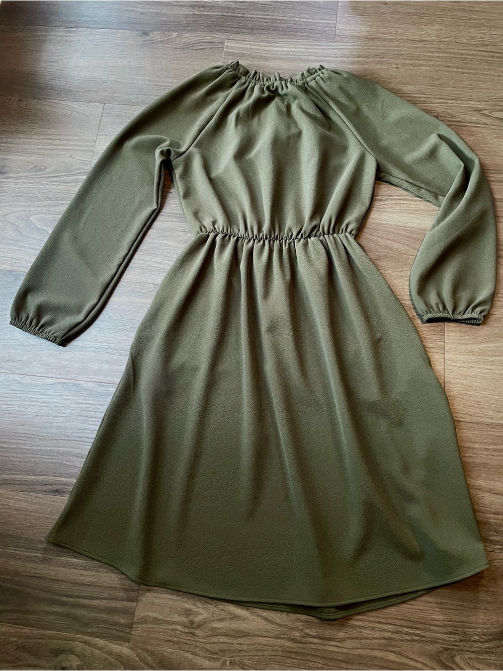 Dark Olive Green Long Sleeve Elastic Waist Dress - Picture 8 of 9